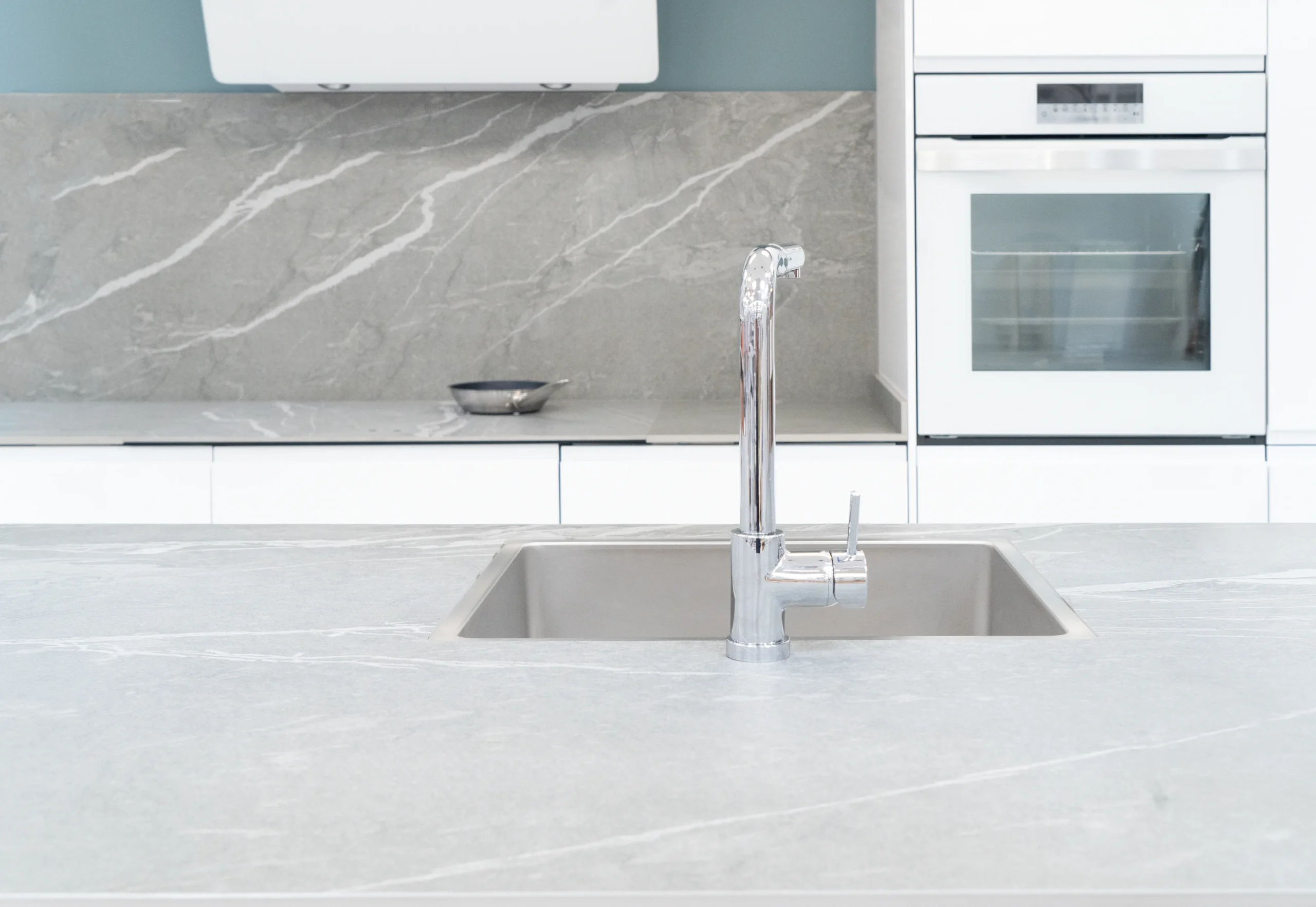 20mm vs. 40mm vs. 60mm Benchtops Perth: Which Thickness is Right for Your Kitchen?